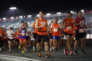 BIB: 8220, 25041, 27301
                            <button type="button" onclick="openModal(13873067)" class="btn btn-primary btn-sm float-right btn-popup" data-toggle="modal" data-target=".modal-high-quality">
                        <i class="fas fa-shopping-cart"></i> Add to Cart
                    </button>
                                            <button type="button" onclick="isThisMe(13873067, true)" class="btn btn-success btn-sm float-right btn-popup btn-isme hidden" data-toggle="tooltip" data-placement="bottom" title="นี่คือรูปของคุณใช่ไหม คลิกที่นี่เพื่อเอาเข้าอัลบั้ม">
                        <i class="fas fa-plus"></i> Add to album
                    </button>
                    <button type="button" onclick="isThisMe(13873067, false)" class="btn btn-warning btn-sm float-right btn-popup btn-isnotme hidden">
                        <i class="fas fa-ban"></i> Remove from album
                    </button>