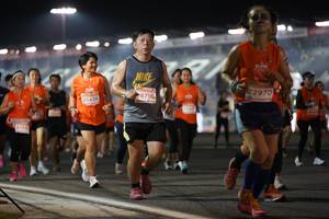 BIB: 8716, 22970, 23426
                            <button type="button" onclick="openModal(14023728)" class="btn btn-primary btn-sm float-right btn-popup" data-toggle="modal" data-target=".modal-high-quality">
                        <i class="fas fa-shopping-cart"></i> Add to Cart
                    </button>
                                            <button type="button" onclick="isThisMe(14023728, true)" class="btn btn-success btn-sm float-right btn-popup btn-isme hidden" data-toggle="tooltip" data-placement="bottom" title="นี่คือรูปของคุณใช่ไหม คลิกที่นี่เพื่อเอาเข้าอัลบั้ม">
                        <i class="fas fa-plus"></i> Add to album
                    </button>
                    <button type="button" onclick="isThisMe(14023728, false)" class="btn btn-warning btn-sm float-right btn-popup btn-isnotme hidden">
                        <i class="fas fa-ban"></i> Remove from album
                    </button>