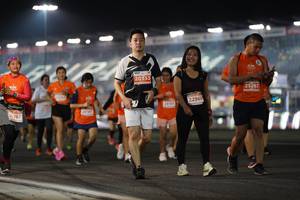 BIB: 20353, 25287, 22968, 267
                            <button type="button" onclick="openModal(14024193)" class="btn btn-primary btn-sm float-right btn-popup" data-toggle="modal" data-target=".modal-high-quality">
                        <i class="fas fa-shopping-cart"></i> Add to Cart
                    </button>
                                            <button type="button" onclick="isThisMe(14024193, true)" class="btn btn-success btn-sm float-right btn-popup btn-isme hidden" data-toggle="tooltip" data-placement="bottom" title="นี่คือรูปของคุณใช่ไหม คลิกที่นี่เพื่อเอาเข้าอัลบั้ม">
                        <i class="fas fa-plus"></i> Add to album
                    </button>
                    <button type="button" onclick="isThisMe(14024193, false)" class="btn btn-warning btn-sm float-right btn-popup btn-isnotme hidden">
                        <i class="fas fa-ban"></i> Remove from album
                    </button>