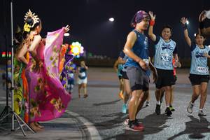 BIB: 43273
                            <button type="button" onclick="openModal(13884032)" class="btn btn-primary btn-sm float-right btn-popup" data-toggle="modal" data-target=".modal-high-quality">
                        <i class="fas fa-shopping-cart"></i> Add to Cart
                    </button>
                                            <button type="button" onclick="isThisMe(13884032, true)" class="btn btn-success btn-sm float-right btn-popup btn-isme hidden" data-toggle="tooltip" data-placement="bottom" title="นี่คือรูปของคุณใช่ไหม คลิกที่นี่เพื่อเอาเข้าอัลบั้ม">
                        <i class="fas fa-plus"></i> Add to album
                    </button>
                    <button type="button" onclick="isThisMe(13884032, false)" class="btn btn-warning btn-sm float-right btn-popup btn-isnotme hidden">
                        <i class="fas fa-ban"></i> Remove from album
                    </button>