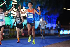 BIB: 46830, 0713, 8409
                            <button type="button" onclick="openModal(15370881)" class="btn btn-primary btn-sm float-right btn-popup" data-toggle="modal" data-target=".modal-high-quality">
                        <i class="fas fa-shopping-cart"></i> Add to Cart
                    </button>
                                            <button type="button" onclick="isThisMe(15370881, true)" class="btn btn-success btn-sm float-right btn-popup btn-isme hidden" data-toggle="tooltip" data-placement="bottom" title="นี่คือรูปของคุณใช่ไหม คลิกที่นี่เพื่อเอาเข้าอัลบั้ม">
                        <i class="fas fa-plus"></i> Add to album
                    </button>
                    <button type="button" onclick="isThisMe(15370881, false)" class="btn btn-warning btn-sm float-right btn-popup btn-isnotme hidden">
                        <i class="fas fa-ban"></i> Remove from album
                    </button>