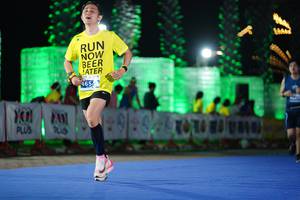 BIB: 465
                            <button type="button" onclick="openModal(14220622)" class="btn btn-primary btn-sm float-right btn-popup" data-toggle="modal" data-target=".modal-high-quality">
                        <i class="fas fa-shopping-cart"></i> Add to Cart
                    </button>
                                            <button type="button" onclick="isThisMe(14220622, true)" class="btn btn-success btn-sm float-right btn-popup btn-isme hidden" data-toggle="tooltip" data-placement="bottom" title="นี่คือรูปของคุณใช่ไหม คลิกที่นี่เพื่อเอาเข้าอัลบั้ม">
                        <i class="fas fa-plus"></i> Add to album
                    </button>
                    <button type="button" onclick="isThisMe(14220622, false)" class="btn btn-warning btn-sm float-right btn-popup btn-isnotme hidden">
                        <i class="fas fa-ban"></i> Remove from album
                    </button>