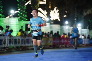 BIB: 4913
                            <button type="button" onclick="openModal(14102967)" class="btn btn-primary btn-sm float-right btn-popup" data-toggle="modal" data-target=".modal-high-quality">
                        <i class="fas fa-shopping-cart"></i> Add to Cart
                    </button>
                                            <button type="button" onclick="isThisMe(14102967, true)" class="btn btn-success btn-sm float-right btn-popup btn-isme hidden" data-toggle="tooltip" data-placement="bottom" title="นี่คือรูปของคุณใช่ไหม คลิกที่นี่เพื่อเอาเข้าอัลบั้ม">
                        <i class="fas fa-plus"></i> Add to album
                    </button>
                    <button type="button" onclick="isThisMe(14102967, false)" class="btn btn-warning btn-sm float-right btn-popup btn-isnotme hidden">
                        <i class="fas fa-ban"></i> Remove from album
                    </button>