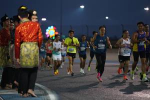 BIB: 416, 46569, 40474
                            <button type="button" onclick="openModal(13842568)" class="btn btn-primary btn-sm float-right btn-popup" data-toggle="modal" data-target=".modal-high-quality">
                        <i class="fas fa-shopping-cart"></i> Add to Cart
                    </button>
                                            <button type="button" onclick="isThisMe(13842568, true)" class="btn btn-success btn-sm float-right btn-popup btn-isme hidden" data-toggle="tooltip" data-placement="bottom" title="นี่คือรูปของคุณใช่ไหม คลิกที่นี่เพื่อเอาเข้าอัลบั้ม">
                        <i class="fas fa-plus"></i> Add to album
                    </button>
                    <button type="button" onclick="isThisMe(13842568, false)" class="btn btn-warning btn-sm float-right btn-popup btn-isnotme hidden">
                        <i class="fas fa-ban"></i> Remove from album
                    </button>