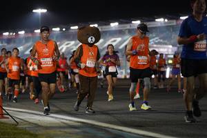 BIB: 26888, 21717, 21789, 2375
                            <button type="button" onclick="openModal(14020748)" class="btn btn-primary btn-sm float-right btn-popup" data-toggle="modal" data-target=".modal-high-quality">
                        <i class="fas fa-shopping-cart"></i> Add to Cart
                    </button>
                                            <button type="button" onclick="isThisMe(14020748, true)" class="btn btn-success btn-sm float-right btn-popup btn-isme hidden" data-toggle="tooltip" data-placement="bottom" title="นี่คือรูปของคุณใช่ไหม คลิกที่นี่เพื่อเอาเข้าอัลบั้ม">
                        <i class="fas fa-plus"></i> Add to album
                    </button>
                    <button type="button" onclick="isThisMe(14020748, false)" class="btn btn-warning btn-sm float-right btn-popup btn-isnotme hidden">
                        <i class="fas fa-ban"></i> Remove from album
                    </button>