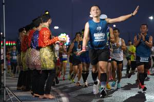 BIB: 46247, 141029, 40165
                            <button type="button" onclick="openModal(13845890)" class="btn btn-primary btn-sm float-right btn-popup" data-toggle="modal" data-target=".modal-high-quality">
                        <i class="fas fa-shopping-cart"></i> Add to Cart
                    </button>
                                            <button type="button" onclick="isThisMe(13845890, true)" class="btn btn-success btn-sm float-right btn-popup btn-isme hidden" data-toggle="tooltip" data-placement="bottom" title="นี่คือรูปของคุณใช่ไหม คลิกที่นี่เพื่อเอาเข้าอัลบั้ม">
                        <i class="fas fa-plus"></i> Add to album
                    </button>
                    <button type="button" onclick="isThisMe(13845890, false)" class="btn btn-warning btn-sm float-right btn-popup btn-isnotme hidden">
                        <i class="fas fa-ban"></i> Remove from album
                    </button>