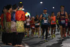 BIB: 40661, 27223, 40706
                            <button type="button" onclick="openModal(13850132)" class="btn btn-primary btn-sm float-right btn-popup" data-toggle="modal" data-target=".modal-high-quality">
                        <i class="fas fa-shopping-cart"></i> Add to Cart
                    </button>
                                            <button type="button" onclick="isThisMe(13850132, true)" class="btn btn-success btn-sm float-right btn-popup btn-isme hidden" data-toggle="tooltip" data-placement="bottom" title="นี่คือรูปของคุณใช่ไหม คลิกที่นี่เพื่อเอาเข้าอัลบั้ม">
                        <i class="fas fa-plus"></i> Add to album
                    </button>
                    <button type="button" onclick="isThisMe(13850132, false)" class="btn btn-warning btn-sm float-right btn-popup btn-isnotme hidden">
                        <i class="fas fa-ban"></i> Remove from album
                    </button>