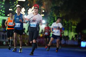 BIB: 46218, 42018
                            <button type="button" onclick="openModal(14190699)" class="btn btn-primary btn-sm float-right btn-popup" data-toggle="modal" data-target=".modal-high-quality">
                        <i class="fas fa-shopping-cart"></i> Add to Cart
                    </button>
                                            <button type="button" onclick="isThisMe(14190699, true)" class="btn btn-success btn-sm float-right btn-popup btn-isme hidden" data-toggle="tooltip" data-placement="bottom" title="นี่คือรูปของคุณใช่ไหม คลิกที่นี่เพื่อเอาเข้าอัลบั้ม">
                        <i class="fas fa-plus"></i> Add to album
                    </button>
                    <button type="button" onclick="isThisMe(14190699, false)" class="btn btn-warning btn-sm float-right btn-popup btn-isnotme hidden">
                        <i class="fas fa-ban"></i> Remove from album
                    </button>