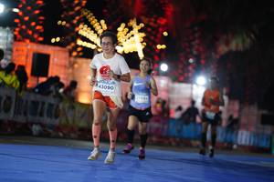 BIB: 143090
                            <button type="button" onclick="openModal(14138399)" class="btn btn-primary btn-sm float-right btn-popup" data-toggle="modal" data-target=".modal-high-quality">
                        <i class="fas fa-shopping-cart"></i> Add to Cart
                    </button>
                                            <button type="button" onclick="isThisMe(14138399, true)" class="btn btn-success btn-sm float-right btn-popup btn-isme hidden" data-toggle="tooltip" data-placement="bottom" title="นี่คือรูปของคุณใช่ไหม คลิกที่นี่เพื่อเอาเข้าอัลบั้ม">
                        <i class="fas fa-plus"></i> Add to album
                    </button>
                    <button type="button" onclick="isThisMe(14138399, false)" class="btn btn-warning btn-sm float-right btn-popup btn-isnotme hidden">
                        <i class="fas fa-ban"></i> Remove from album
                    </button>