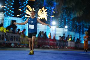 BIB: 4124
                            <button type="button" onclick="openModal(14165570)" class="btn btn-primary btn-sm float-right btn-popup" data-toggle="modal" data-target=".modal-high-quality">
                        <i class="fas fa-shopping-cart"></i> Add to Cart
                    </button>
                                            <button type="button" onclick="isThisMe(14165570, true)" class="btn btn-success btn-sm float-right btn-popup btn-isme hidden" data-toggle="tooltip" data-placement="bottom" title="นี่คือรูปของคุณใช่ไหม คลิกที่นี่เพื่อเอาเข้าอัลบั้ม">
                        <i class="fas fa-plus"></i> Add to album
                    </button>
                    <button type="button" onclick="isThisMe(14165570, false)" class="btn btn-warning btn-sm float-right btn-popup btn-isnotme hidden">
                        <i class="fas fa-ban"></i> Remove from album
                    </button>