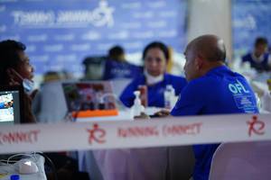 BIB: 
                            <button type="button" onclick="openModal(15369940)" class="btn btn-primary btn-sm float-right btn-popup" data-toggle="modal" data-target=".modal-high-quality">
                        <i class="fas fa-shopping-cart"></i> Add to Cart
                    </button>
                                            <button type="button" onclick="isThisMe(15369940, true)" class="btn btn-success btn-sm float-right btn-popup btn-isme hidden" data-toggle="tooltip" data-placement="bottom" title="นี่คือรูปของคุณใช่ไหม คลิกที่นี่เพื่อเอาเข้าอัลบั้ม">
                        <i class="fas fa-plus"></i> Add to album
                    </button>
                    <button type="button" onclick="isThisMe(15369940, false)" class="btn btn-warning btn-sm float-right btn-popup btn-isnotme hidden">
                        <i class="fas fa-ban"></i> Remove from album
                    </button>