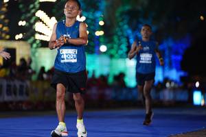 BIB: 40021
                            <button type="button" onclick="openModal(15367719)" class="btn btn-primary btn-sm float-right btn-popup" data-toggle="modal" data-target=".modal-high-quality">
                        <i class="fas fa-shopping-cart"></i> Add to Cart
                    </button>
                                            <button type="button" onclick="isThisMe(15367719, true)" class="btn btn-success btn-sm float-right btn-popup btn-isme hidden" data-toggle="tooltip" data-placement="bottom" title="นี่คือรูปของคุณใช่ไหม คลิกที่นี่เพื่อเอาเข้าอัลบั้ม">
                        <i class="fas fa-plus"></i> Add to album
                    </button>
                    <button type="button" onclick="isThisMe(15367719, false)" class="btn btn-warning btn-sm float-right btn-popup btn-isnotme hidden">
                        <i class="fas fa-ban"></i> Remove from album
                    </button>