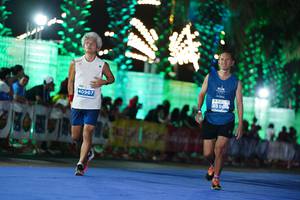 BIB: 40967, 03904
                            <button type="button" onclick="openModal(14162596)" class="btn btn-primary btn-sm float-right btn-popup" data-toggle="modal" data-target=".modal-high-quality">
                        <i class="fas fa-shopping-cart"></i> Add to Cart
                    </button>
                                            <button type="button" onclick="isThisMe(14162596, true)" class="btn btn-success btn-sm float-right btn-popup btn-isme hidden" data-toggle="tooltip" data-placement="bottom" title="นี่คือรูปของคุณใช่ไหม คลิกที่นี่เพื่อเอาเข้าอัลบั้ม">
                        <i class="fas fa-plus"></i> Add to album
                    </button>
                    <button type="button" onclick="isThisMe(14162596, false)" class="btn btn-warning btn-sm float-right btn-popup btn-isnotme hidden">
                        <i class="fas fa-ban"></i> Remove from album
                    </button>