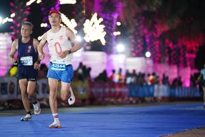 BIB: 410, 42544
                            <button type="button" onclick="openModal(14112865)" class="btn btn-primary btn-sm float-right btn-popup" data-toggle="modal" data-target=".modal-high-quality">
                        <i class="fas fa-shopping-cart"></i> Add to Cart
                    </button>
                                            <button type="button" onclick="isThisMe(14112865, true)" class="btn btn-success btn-sm float-right btn-popup btn-isme hidden" data-toggle="tooltip" data-placement="bottom" title="นี่คือรูปของคุณใช่ไหม คลิกที่นี่เพื่อเอาเข้าอัลบั้ม">
                        <i class="fas fa-plus"></i> Add to album
                    </button>
                    <button type="button" onclick="isThisMe(14112865, false)" class="btn btn-warning btn-sm float-right btn-popup btn-isnotme hidden">
                        <i class="fas fa-ban"></i> Remove from album
                    </button>