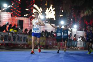 BIB: 40215
                            <button type="button" onclick="openModal(14151498)" class="btn btn-primary btn-sm float-right btn-popup" data-toggle="modal" data-target=".modal-high-quality">
                        <i class="fas fa-shopping-cart"></i> Add to Cart
                    </button>
                                            <button type="button" onclick="isThisMe(14151498, true)" class="btn btn-success btn-sm float-right btn-popup btn-isme hidden" data-toggle="tooltip" data-placement="bottom" title="นี่คือรูปของคุณใช่ไหม คลิกที่นี่เพื่อเอาเข้าอัลบั้ม">
                        <i class="fas fa-plus"></i> Add to album
                    </button>
                    <button type="button" onclick="isThisMe(14151498, false)" class="btn btn-warning btn-sm float-right btn-popup btn-isnotme hidden">
                        <i class="fas fa-ban"></i> Remove from album
                    </button>