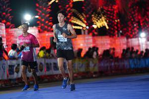 BIB: 4042, 2120
                            <button type="button" onclick="openModal(14123227)" class="btn btn-primary btn-sm float-right btn-popup" data-toggle="modal" data-target=".modal-high-quality">
                        <i class="fas fa-shopping-cart"></i> Add to Cart
                    </button>
                                            <button type="button" onclick="isThisMe(14123227, true)" class="btn btn-success btn-sm float-right btn-popup btn-isme hidden" data-toggle="tooltip" data-placement="bottom" title="นี่คือรูปของคุณใช่ไหม คลิกที่นี่เพื่อเอาเข้าอัลบั้ม">
                        <i class="fas fa-plus"></i> Add to album
                    </button>
                    <button type="button" onclick="isThisMe(14123227, false)" class="btn btn-warning btn-sm float-right btn-popup btn-isnotme hidden">
                        <i class="fas fa-ban"></i> Remove from album
                    </button>