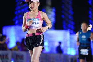 BIB: 088
                            <button type="button" onclick="openModal(14222948)" class="btn btn-primary btn-sm float-right btn-popup" data-toggle="modal" data-target=".modal-high-quality">
                        <i class="fas fa-shopping-cart"></i> Add to Cart
                    </button>
                                            <button type="button" onclick="isThisMe(14222948, true)" class="btn btn-success btn-sm float-right btn-popup btn-isme hidden" data-toggle="tooltip" data-placement="bottom" title="นี่คือรูปของคุณใช่ไหม คลิกที่นี่เพื่อเอาเข้าอัลบั้ม">
                        <i class="fas fa-plus"></i> Add to album
                    </button>
                    <button type="button" onclick="isThisMe(14222948, false)" class="btn btn-warning btn-sm float-right btn-popup btn-isnotme hidden">
                        <i class="fas fa-ban"></i> Remove from album
                    </button>