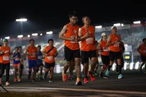 BIB: 25637
                            <button type="button" onclick="openModal(13890588)" class="btn btn-primary btn-sm float-right btn-popup" data-toggle="modal" data-target=".modal-high-quality">
                        <i class="fas fa-shopping-cart"></i> Add to Cart
                    </button>
                                            <button type="button" onclick="isThisMe(13890588, true)" class="btn btn-success btn-sm float-right btn-popup btn-isme hidden" data-toggle="tooltip" data-placement="bottom" title="นี่คือรูปของคุณใช่ไหม คลิกที่นี่เพื่อเอาเข้าอัลบั้ม">
                        <i class="fas fa-plus"></i> Add to album
                    </button>
                    <button type="button" onclick="isThisMe(13890588, false)" class="btn btn-warning btn-sm float-right btn-popup btn-isnotme hidden">
                        <i class="fas fa-ban"></i> Remove from album
                    </button>