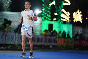 BIB: 6781
                            <button type="button" onclick="openModal(14231109)" class="btn btn-primary btn-sm float-right btn-popup" data-toggle="modal" data-target=".modal-high-quality">
                        <i class="fas fa-shopping-cart"></i> Add to Cart
                    </button>
                                            <button type="button" onclick="isThisMe(14231109, true)" class="btn btn-success btn-sm float-right btn-popup btn-isme hidden" data-toggle="tooltip" data-placement="bottom" title="นี่คือรูปของคุณใช่ไหม คลิกที่นี่เพื่อเอาเข้าอัลบั้ม">
                        <i class="fas fa-plus"></i> Add to album
                    </button>
                    <button type="button" onclick="isThisMe(14231109, false)" class="btn btn-warning btn-sm float-right btn-popup btn-isnotme hidden">
                        <i class="fas fa-ban"></i> Remove from album
                    </button>