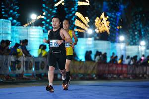 BIB: 4052, 935
                            <button type="button" onclick="openModal(14204516)" class="btn btn-primary btn-sm float-right btn-popup" data-toggle="modal" data-target=".modal-high-quality">
                        <i class="fas fa-shopping-cart"></i> Add to Cart
                    </button>
                                            <button type="button" onclick="isThisMe(14204516, true)" class="btn btn-success btn-sm float-right btn-popup btn-isme hidden" data-toggle="tooltip" data-placement="bottom" title="นี่คือรูปของคุณใช่ไหม คลิกที่นี่เพื่อเอาเข้าอัลบั้ม">
                        <i class="fas fa-plus"></i> Add to album
                    </button>
                    <button type="button" onclick="isThisMe(14204516, false)" class="btn btn-warning btn-sm float-right btn-popup btn-isnotme hidden">
                        <i class="fas fa-ban"></i> Remove from album
                    </button>