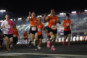 BIB: 20674, 27921, 23586, 29029, 25553
                            <button type="button" onclick="openModal(13872122)" class="btn btn-primary btn-sm float-right btn-popup" data-toggle="modal" data-target=".modal-high-quality">
                        <i class="fas fa-shopping-cart"></i> Add to Cart
                    </button>
                                            <button type="button" onclick="isThisMe(13872122, true)" class="btn btn-success btn-sm float-right btn-popup btn-isme hidden" data-toggle="tooltip" data-placement="bottom" title="นี่คือรูปของคุณใช่ไหม คลิกที่นี่เพื่อเอาเข้าอัลบั้ม">
                        <i class="fas fa-plus"></i> Add to album
                    </button>
                    <button type="button" onclick="isThisMe(13872122, false)" class="btn btn-warning btn-sm float-right btn-popup btn-isnotme hidden">
                        <i class="fas fa-ban"></i> Remove from album
                    </button>