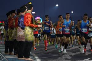 BIB: 45254, 422, 415, 46201, 46179, 4795
                            <button type="button" onclick="openModal(13844511)" class="btn btn-primary btn-sm float-right btn-popup" data-toggle="modal" data-target=".modal-high-quality">
                        <i class="fas fa-shopping-cart"></i> Add to Cart
                    </button>
                                            <button type="button" onclick="isThisMe(13844511, true)" class="btn btn-success btn-sm float-right btn-popup btn-isme hidden" data-toggle="tooltip" data-placement="bottom" title="นี่คือรูปของคุณใช่ไหม คลิกที่นี่เพื่อเอาเข้าอัลบั้ม">
                        <i class="fas fa-plus"></i> Add to album
                    </button>
                    <button type="button" onclick="isThisMe(13844511, false)" class="btn btn-warning btn-sm float-right btn-popup btn-isnotme hidden">
                        <i class="fas fa-ban"></i> Remove from album
                    </button>