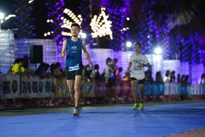 BIB: 4293
                            <button type="button" onclick="openModal(14074960)" class="btn btn-primary btn-sm float-right btn-popup" data-toggle="modal" data-target=".modal-high-quality">
                        <i class="fas fa-shopping-cart"></i> Add to Cart
                    </button>
                                            <button type="button" onclick="isThisMe(14074960, true)" class="btn btn-success btn-sm float-right btn-popup btn-isme hidden" data-toggle="tooltip" data-placement="bottom" title="นี่คือรูปของคุณใช่ไหม คลิกที่นี่เพื่อเอาเข้าอัลบั้ม">
                        <i class="fas fa-plus"></i> Add to album
                    </button>
                    <button type="button" onclick="isThisMe(14074960, false)" class="btn btn-warning btn-sm float-right btn-popup btn-isnotme hidden">
                        <i class="fas fa-ban"></i> Remove from album
                    </button>