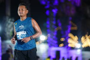 BIB: 40727
                            <button type="button" onclick="openModal(14242774)" class="btn btn-primary btn-sm float-right btn-popup" data-toggle="modal" data-target=".modal-high-quality">
                        <i class="fas fa-shopping-cart"></i> Add to Cart
                    </button>
                                            <button type="button" onclick="isThisMe(14242774, true)" class="btn btn-success btn-sm float-right btn-popup btn-isme hidden" data-toggle="tooltip" data-placement="bottom" title="นี่คือรูปของคุณใช่ไหม คลิกที่นี่เพื่อเอาเข้าอัลบั้ม">
                        <i class="fas fa-plus"></i> Add to album
                    </button>
                    <button type="button" onclick="isThisMe(14242774, false)" class="btn btn-warning btn-sm float-right btn-popup btn-isnotme hidden">
                        <i class="fas fa-ban"></i> Remove from album
                    </button>