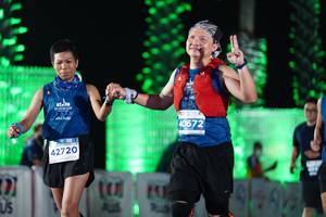 BIB: 40672, 42720
                            <button type="button" onclick="openModal(14151824)" class="btn btn-primary btn-sm float-right btn-popup" data-toggle="modal" data-target=".modal-high-quality">
                        <i class="fas fa-shopping-cart"></i> Add to Cart
                    </button>
                                            <button type="button" onclick="isThisMe(14151824, true)" class="btn btn-success btn-sm float-right btn-popup btn-isme hidden" data-toggle="tooltip" data-placement="bottom" title="นี่คือรูปของคุณใช่ไหม คลิกที่นี่เพื่อเอาเข้าอัลบั้ม">
                        <i class="fas fa-plus"></i> Add to album
                    </button>
                    <button type="button" onclick="isThisMe(14151824, false)" class="btn btn-warning btn-sm float-right btn-popup btn-isnotme hidden">
                        <i class="fas fa-ban"></i> Remove from album
                    </button>