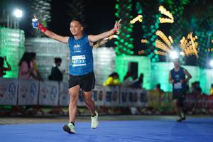 BIB: 41130
                            <button type="button" onclick="openModal(14217584)" class="btn btn-primary btn-sm float-right btn-popup" data-toggle="modal" data-target=".modal-high-quality">
                        <i class="fas fa-shopping-cart"></i> Add to Cart
                    </button>
                                            <button type="button" onclick="isThisMe(14217584, true)" class="btn btn-success btn-sm float-right btn-popup btn-isme hidden" data-toggle="tooltip" data-placement="bottom" title="นี่คือรูปของคุณใช่ไหม คลิกที่นี่เพื่อเอาเข้าอัลบั้ม">
                        <i class="fas fa-plus"></i> Add to album
                    </button>
                    <button type="button" onclick="isThisMe(14217584, false)" class="btn btn-warning btn-sm float-right btn-popup btn-isnotme hidden">
                        <i class="fas fa-ban"></i> Remove from album
                    </button>