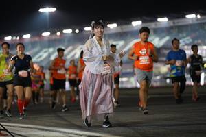 BIB: 36381, 2795
                            <button type="button" onclick="openModal(14012295)" class="btn btn-primary btn-sm float-right btn-popup" data-toggle="modal" data-target=".modal-high-quality">
                        <i class="fas fa-shopping-cart"></i> Add to Cart
                    </button>
                                            <button type="button" onclick="isThisMe(14012295, true)" class="btn btn-success btn-sm float-right btn-popup btn-isme hidden" data-toggle="tooltip" data-placement="bottom" title="นี่คือรูปของคุณใช่ไหม คลิกที่นี่เพื่อเอาเข้าอัลบั้ม">
                        <i class="fas fa-plus"></i> Add to album
                    </button>
                    <button type="button" onclick="isThisMe(14012295, false)" class="btn btn-warning btn-sm float-right btn-popup btn-isnotme hidden">
                        <i class="fas fa-ban"></i> Remove from album
                    </button>