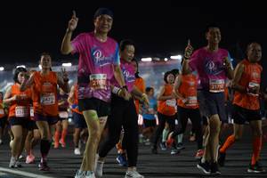 BIB: 216, 24215, 21710, 232, 6333
                            <button type="button" onclick="openModal(14040490)" class="btn btn-primary btn-sm float-right btn-popup" data-toggle="modal" data-target=".modal-high-quality">
                        <i class="fas fa-shopping-cart"></i> Add to Cart
                    </button>
                                            <button type="button" onclick="isThisMe(14040490, true)" class="btn btn-success btn-sm float-right btn-popup btn-isme hidden" data-toggle="tooltip" data-placement="bottom" title="นี่คือรูปของคุณใช่ไหม คลิกที่นี่เพื่อเอาเข้าอัลบั้ม">
                        <i class="fas fa-plus"></i> Add to album
                    </button>
                    <button type="button" onclick="isThisMe(14040490, false)" class="btn btn-warning btn-sm float-right btn-popup btn-isnotme hidden">
                        <i class="fas fa-ban"></i> Remove from album
                    </button>