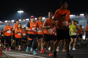 BIB: 25817, 22236, 2519
                            <button type="button" onclick="openModal(13922928)" class="btn btn-primary btn-sm float-right btn-popup" data-toggle="modal" data-target=".modal-high-quality">
                        <i class="fas fa-shopping-cart"></i> Add to Cart
                    </button>
                                            <button type="button" onclick="isThisMe(13922928, true)" class="btn btn-success btn-sm float-right btn-popup btn-isme hidden" data-toggle="tooltip" data-placement="bottom" title="นี่คือรูปของคุณใช่ไหม คลิกที่นี่เพื่อเอาเข้าอัลบั้ม">
                        <i class="fas fa-plus"></i> Add to album
                    </button>
                    <button type="button" onclick="isThisMe(13922928, false)" class="btn btn-warning btn-sm float-right btn-popup btn-isnotme hidden">
                        <i class="fas fa-ban"></i> Remove from album
                    </button>