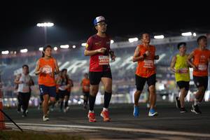 BIB: 26536, 26674, 030
                            <button type="button" onclick="openModal(13856920)" class="btn btn-primary btn-sm float-right btn-popup" data-toggle="modal" data-target=".modal-high-quality">
                        <i class="fas fa-shopping-cart"></i> Add to Cart
                    </button>
                                            <button type="button" onclick="isThisMe(13856920, true)" class="btn btn-success btn-sm float-right btn-popup btn-isme hidden" data-toggle="tooltip" data-placement="bottom" title="นี่คือรูปของคุณใช่ไหม คลิกที่นี่เพื่อเอาเข้าอัลบั้ม">
                        <i class="fas fa-plus"></i> Add to album
                    </button>
                    <button type="button" onclick="isThisMe(13856920, false)" class="btn btn-warning btn-sm float-right btn-popup btn-isnotme hidden">
                        <i class="fas fa-ban"></i> Remove from album
                    </button>