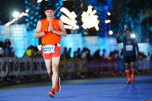 BIB: 402
                            <button type="button" onclick="openModal(14118526)" class="btn btn-primary btn-sm float-right btn-popup" data-toggle="modal" data-target=".modal-high-quality">
                        <i class="fas fa-shopping-cart"></i> Add to Cart
                    </button>
                                            <button type="button" onclick="isThisMe(14118526, true)" class="btn btn-success btn-sm float-right btn-popup btn-isme hidden" data-toggle="tooltip" data-placement="bottom" title="นี่คือรูปของคุณใช่ไหม คลิกที่นี่เพื่อเอาเข้าอัลบั้ม">
                        <i class="fas fa-plus"></i> Add to album
                    </button>
                    <button type="button" onclick="isThisMe(14118526, false)" class="btn btn-warning btn-sm float-right btn-popup btn-isnotme hidden">
                        <i class="fas fa-ban"></i> Remove from album
                    </button>