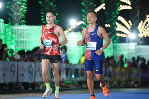 BIB: 40986, 1405
                            <button type="button" onclick="openModal(14094373)" class="btn btn-primary btn-sm float-right btn-popup" data-toggle="modal" data-target=".modal-high-quality">
                        <i class="fas fa-shopping-cart"></i> Add to Cart
                    </button>
                                            <button type="button" onclick="isThisMe(14094373, true)" class="btn btn-success btn-sm float-right btn-popup btn-isme hidden" data-toggle="tooltip" data-placement="bottom" title="นี่คือรูปของคุณใช่ไหม คลิกที่นี่เพื่อเอาเข้าอัลบั้ม">
                        <i class="fas fa-plus"></i> Add to album
                    </button>
                    <button type="button" onclick="isThisMe(14094373, false)" class="btn btn-warning btn-sm float-right btn-popup btn-isnotme hidden">
                        <i class="fas fa-ban"></i> Remove from album
                    </button>