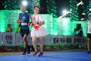 BIB: 91412, 196
                            <button type="button" onclick="openModal(14265602)" class="btn btn-primary btn-sm float-right btn-popup" data-toggle="modal" data-target=".modal-high-quality">
                        <i class="fas fa-shopping-cart"></i> Add to Cart
                    </button>
                                            <button type="button" onclick="isThisMe(14265602, true)" class="btn btn-success btn-sm float-right btn-popup btn-isme hidden" data-toggle="tooltip" data-placement="bottom" title="นี่คือรูปของคุณใช่ไหม คลิกที่นี่เพื่อเอาเข้าอัลบั้ม">
                        <i class="fas fa-plus"></i> Add to album
                    </button>
                    <button type="button" onclick="isThisMe(14265602, false)" class="btn btn-warning btn-sm float-right btn-popup btn-isnotme hidden">
                        <i class="fas fa-ban"></i> Remove from album
                    </button>