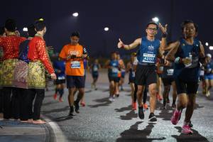 BIB: 42153, 41077
                            <button type="button" onclick="openModal(13863321)" class="btn btn-primary btn-sm float-right btn-popup" data-toggle="modal" data-target=".modal-high-quality">
                        <i class="fas fa-shopping-cart"></i> Add to Cart
                    </button>
                                            <button type="button" onclick="isThisMe(13863321, true)" class="btn btn-success btn-sm float-right btn-popup btn-isme hidden" data-toggle="tooltip" data-placement="bottom" title="นี่คือรูปของคุณใช่ไหม คลิกที่นี่เพื่อเอาเข้าอัลบั้ม">
                        <i class="fas fa-plus"></i> Add to album
                    </button>
                    <button type="button" onclick="isThisMe(13863321, false)" class="btn btn-warning btn-sm float-right btn-popup btn-isnotme hidden">
                        <i class="fas fa-ban"></i> Remove from album
                    </button>