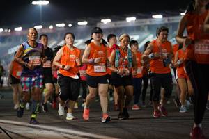 BIB: 2252, 91225, 28155
                            <button type="button" onclick="openModal(13903937)" class="btn btn-primary btn-sm float-right btn-popup" data-toggle="modal" data-target=".modal-high-quality">
                        <i class="fas fa-shopping-cart"></i> Add to Cart
                    </button>
                                            <button type="button" onclick="isThisMe(13903937, true)" class="btn btn-success btn-sm float-right btn-popup btn-isme hidden" data-toggle="tooltip" data-placement="bottom" title="นี่คือรูปของคุณใช่ไหม คลิกที่นี่เพื่อเอาเข้าอัลบั้ม">
                        <i class="fas fa-plus"></i> Add to album
                    </button>
                    <button type="button" onclick="isThisMe(13903937, false)" class="btn btn-warning btn-sm float-right btn-popup btn-isnotme hidden">
                        <i class="fas fa-ban"></i> Remove from album
                    </button>