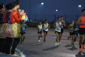 BIB: 40928, 454
                            <button type="button" onclick="openModal(13839407)" class="btn btn-primary btn-sm float-right btn-popup" data-toggle="modal" data-target=".modal-high-quality">
                        <i class="fas fa-shopping-cart"></i> Add to Cart
                    </button>
                                            <button type="button" onclick="isThisMe(13839407, true)" class="btn btn-success btn-sm float-right btn-popup btn-isme hidden" data-toggle="tooltip" data-placement="bottom" title="นี่คือรูปของคุณใช่ไหม คลิกที่นี่เพื่อเอาเข้าอัลบั้ม">
                        <i class="fas fa-plus"></i> Add to album
                    </button>
                    <button type="button" onclick="isThisMe(13839407, false)" class="btn btn-warning btn-sm float-right btn-popup btn-isnotme hidden">
                        <i class="fas fa-ban"></i> Remove from album
                    </button>