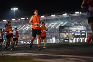 BIB: 290
                            <button type="button" onclick="openModal(13859896)" class="btn btn-primary btn-sm float-right btn-popup" data-toggle="modal" data-target=".modal-high-quality">
                        <i class="fas fa-shopping-cart"></i> Add to Cart
                    </button>
                                            <button type="button" onclick="isThisMe(13859896, true)" class="btn btn-success btn-sm float-right btn-popup btn-isme hidden" data-toggle="tooltip" data-placement="bottom" title="นี่คือรูปของคุณใช่ไหม คลิกที่นี่เพื่อเอาเข้าอัลบั้ม">
                        <i class="fas fa-plus"></i> Add to album
                    </button>
                    <button type="button" onclick="isThisMe(13859896, false)" class="btn btn-warning btn-sm float-right btn-popup btn-isnotme hidden">
                        <i class="fas fa-ban"></i> Remove from album
                    </button>