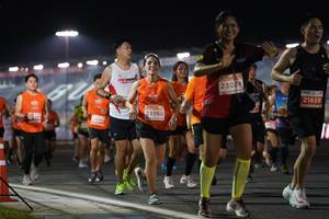 BIB: 2302, 21659, 23960
                            <button type="button" onclick="openModal(13996653)" class="btn btn-primary btn-sm float-right btn-popup" data-toggle="modal" data-target=".modal-high-quality">
                        <i class="fas fa-shopping-cart"></i> Add to Cart
                    </button>
                                            <button type="button" onclick="isThisMe(13996653, true)" class="btn btn-success btn-sm float-right btn-popup btn-isme hidden" data-toggle="tooltip" data-placement="bottom" title="นี่คือรูปของคุณใช่ไหม คลิกที่นี่เพื่อเอาเข้าอัลบั้ม">
                        <i class="fas fa-plus"></i> Add to album
                    </button>
                    <button type="button" onclick="isThisMe(13996653, false)" class="btn btn-warning btn-sm float-right btn-popup btn-isnotme hidden">
                        <i class="fas fa-ban"></i> Remove from album
                    </button>