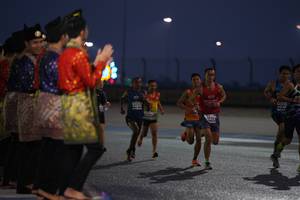 BIB: 4648, 407
                            <button type="button" onclick="openModal(13838834)" class="btn btn-primary btn-sm float-right btn-popup" data-toggle="modal" data-target=".modal-high-quality">
                        <i class="fas fa-shopping-cart"></i> Add to Cart
                    </button>
                                            <button type="button" onclick="isThisMe(13838834, true)" class="btn btn-success btn-sm float-right btn-popup btn-isme hidden" data-toggle="tooltip" data-placement="bottom" title="นี่คือรูปของคุณใช่ไหม คลิกที่นี่เพื่อเอาเข้าอัลบั้ม">
                        <i class="fas fa-plus"></i> Add to album
                    </button>
                    <button type="button" onclick="isThisMe(13838834, false)" class="btn btn-warning btn-sm float-right btn-popup btn-isnotme hidden">
                        <i class="fas fa-ban"></i> Remove from album
                    </button>