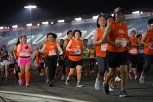 BIB: 296, 26922, 28652, 29144, 28094
                            <button type="button" onclick="openModal(13983173)" class="btn btn-primary btn-sm float-right btn-popup" data-toggle="modal" data-target=".modal-high-quality">
                        <i class="fas fa-shopping-cart"></i> Add to Cart
                    </button>
                                            <button type="button" onclick="isThisMe(13983173, true)" class="btn btn-success btn-sm float-right btn-popup btn-isme hidden" data-toggle="tooltip" data-placement="bottom" title="นี่คือรูปของคุณใช่ไหม คลิกที่นี่เพื่อเอาเข้าอัลบั้ม">
                        <i class="fas fa-plus"></i> Add to album
                    </button>
                    <button type="button" onclick="isThisMe(13983173, false)" class="btn btn-warning btn-sm float-right btn-popup btn-isnotme hidden">
                        <i class="fas fa-ban"></i> Remove from album
                    </button>