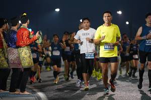 BIB: 414, 46938, 47742, 93405
                            <button type="button" onclick="openModal(13865164)" class="btn btn-primary btn-sm float-right btn-popup" data-toggle="modal" data-target=".modal-high-quality">
                        <i class="fas fa-shopping-cart"></i> Add to Cart
                    </button>
                                            <button type="button" onclick="isThisMe(13865164, true)" class="btn btn-success btn-sm float-right btn-popup btn-isme hidden" data-toggle="tooltip" data-placement="bottom" title="นี่คือรูปของคุณใช่ไหม คลิกที่นี่เพื่อเอาเข้าอัลบั้ม">
                        <i class="fas fa-plus"></i> Add to album
                    </button>
                    <button type="button" onclick="isThisMe(13865164, false)" class="btn btn-warning btn-sm float-right btn-popup btn-isnotme hidden">
                        <i class="fas fa-ban"></i> Remove from album
                    </button>