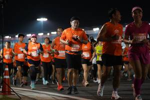 BIB: 2505, 25817, 22236
                            <button type="button" onclick="openModal(13923037)" class="btn btn-primary btn-sm float-right btn-popup" data-toggle="modal" data-target=".modal-high-quality">
                        <i class="fas fa-shopping-cart"></i> Add to Cart
                    </button>
                                            <button type="button" onclick="isThisMe(13923037, true)" class="btn btn-success btn-sm float-right btn-popup btn-isme hidden" data-toggle="tooltip" data-placement="bottom" title="นี่คือรูปของคุณใช่ไหม คลิกที่นี่เพื่อเอาเข้าอัลบั้ม">
                        <i class="fas fa-plus"></i> Add to album
                    </button>
                    <button type="button" onclick="isThisMe(13923037, false)" class="btn btn-warning btn-sm float-right btn-popup btn-isnotme hidden">
                        <i class="fas fa-ban"></i> Remove from album
                    </button>