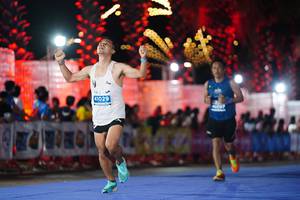 BIB: 41029, 40097
                            <button type="button" onclick="openModal(14109929)" class="btn btn-primary btn-sm float-right btn-popup" data-toggle="modal" data-target=".modal-high-quality">
                        <i class="fas fa-shopping-cart"></i> Add to Cart
                    </button>
                                            <button type="button" onclick="isThisMe(14109929, true)" class="btn btn-success btn-sm float-right btn-popup btn-isme hidden" data-toggle="tooltip" data-placement="bottom" title="นี่คือรูปของคุณใช่ไหม คลิกที่นี่เพื่อเอาเข้าอัลบั้ม">
                        <i class="fas fa-plus"></i> Add to album
                    </button>
                    <button type="button" onclick="isThisMe(14109929, false)" class="btn btn-warning btn-sm float-right btn-popup btn-isnotme hidden">
                        <i class="fas fa-ban"></i> Remove from album
                    </button>