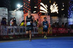 BIB: 95075, 2229
                            <button type="button" onclick="openModal(14237993)" class="btn btn-primary btn-sm float-right btn-popup" data-toggle="modal" data-target=".modal-high-quality">
                        <i class="fas fa-shopping-cart"></i> Add to Cart
                    </button>
                                            <button type="button" onclick="isThisMe(14237993, true)" class="btn btn-success btn-sm float-right btn-popup btn-isme hidden" data-toggle="tooltip" data-placement="bottom" title="นี่คือรูปของคุณใช่ไหม คลิกที่นี่เพื่อเอาเข้าอัลบั้ม">
                        <i class="fas fa-plus"></i> Add to album
                    </button>
                    <button type="button" onclick="isThisMe(14237993, false)" class="btn btn-warning btn-sm float-right btn-popup btn-isnotme hidden">
                        <i class="fas fa-ban"></i> Remove from album
                    </button>