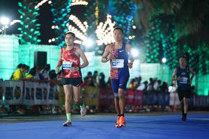 BIB: 405, 40986
                            <button type="button" onclick="openModal(14094491)" class="btn btn-primary btn-sm float-right btn-popup" data-toggle="modal" data-target=".modal-high-quality">
                        <i class="fas fa-shopping-cart"></i> Add to Cart
                    </button>
                                            <button type="button" onclick="isThisMe(14094491, true)" class="btn btn-success btn-sm float-right btn-popup btn-isme hidden" data-toggle="tooltip" data-placement="bottom" title="นี่คือรูปของคุณใช่ไหม คลิกที่นี่เพื่อเอาเข้าอัลบั้ม">
                        <i class="fas fa-plus"></i> Add to album
                    </button>
                    <button type="button" onclick="isThisMe(14094491, false)" class="btn btn-warning btn-sm float-right btn-popup btn-isnotme hidden">
                        <i class="fas fa-ban"></i> Remove from album
                    </button>