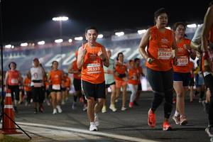 BIB: 23647, 29015, 26393
                            <button type="button" onclick="openModal(13930736)" class="btn btn-primary btn-sm float-right btn-popup" data-toggle="modal" data-target=".modal-high-quality">
                        <i class="fas fa-shopping-cart"></i> Add to Cart
                    </button>
                                            <button type="button" onclick="isThisMe(13930736, true)" class="btn btn-success btn-sm float-right btn-popup btn-isme hidden" data-toggle="tooltip" data-placement="bottom" title="นี่คือรูปของคุณใช่ไหม คลิกที่นี่เพื่อเอาเข้าอัลบั้ม">
                        <i class="fas fa-plus"></i> Add to album
                    </button>
                    <button type="button" onclick="isThisMe(13930736, false)" class="btn btn-warning btn-sm float-right btn-popup btn-isnotme hidden">
                        <i class="fas fa-ban"></i> Remove from album
                    </button>